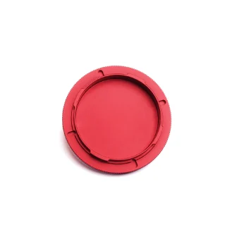 xlcs designs locking body cap for blackmagic pyxis 6k (l mount)